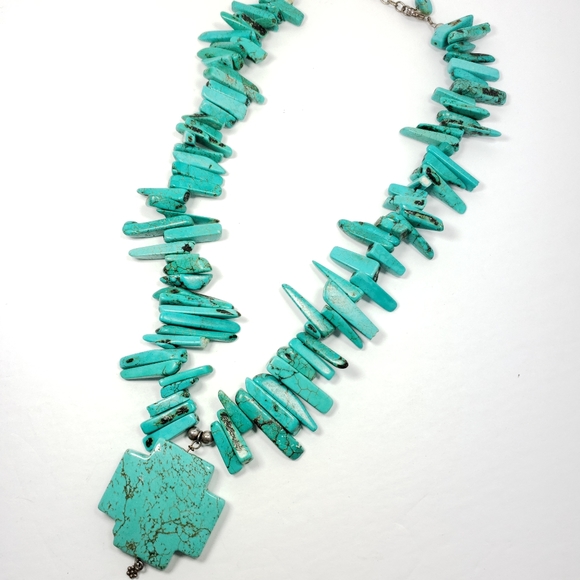 Jewelry - Gorgeous turquoise necklace